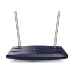 Router inalámbrico TP-Link AC1200 Dual Band, compatible con bandas de 2,4 GHz y 5 GHz, en color negro. SKU: Archer A5.