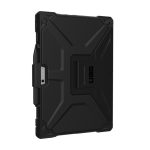 Funda negra Urban Armor Gear Metropolis SE para Microsoft Surface Pro 9, 10 y 11 con 33 cm de tamaño. SKU: 324015B14040
