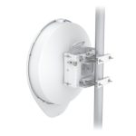 Imagen del Ubiquiti UISP airFiber 60 XG, un puente WiFi blanco con capacidad de 6000 Mbit/s. SKU: AF60-XG