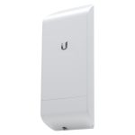 Imagen del puente WiFi Ubiquiti LocoM2 con capacidad de 150 Mbit/s en color blanco, SKU LocoM2(EU)