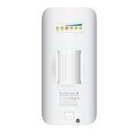Vista del Ubiquiti NanoStation M2 con velocidad de 150 Mbit/s y tecnología PoE, SKU LOCOM2