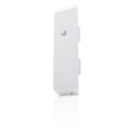 Punto de acceso inalámbrico Ubiquiti NSM2 con velocidad de 150 Mbit/s en color blanco y tecnología PoE. SKU: NSM2.