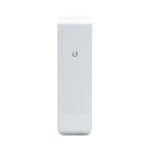 Puente WiFi Ubiquiti NanoStation M5 blanco, diseño compacto y antena integrada, SKU NSM5(EU)