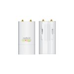 Imagen del Ubiquiti Rocket M2, dispositivo de red inalámbrica de 150 Mbps, color blanco y compatible con energía sobre Ethernet. SKU: ROCKETM2