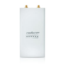 Ubiquiti Rocket M365 en color blanco, a una velocidad de 150 Mbit/s. SKU: ROCKETM365