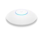 Punto de acceso Ubiquiti UniFi 6 Long-Range en color blanco, capacidad de 3000 Mbit/s, compatible con Energía sobre Ethernet (PoE), SKU U6-LR