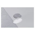 Vista del producto Ubiquiti U7 Pro con velocidad de hasta 5800 Mbit/s en color blanco y soporte para Energía sobre Ethernet (PoE), SKU U7-PRO