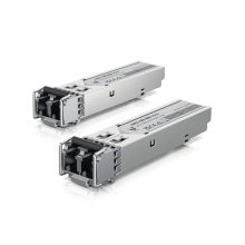 Imagen del módulo transceptor de fibra óptica Ubiquiti UACC-OM-MM-1G-D-20 con velocidad de 1250 Mbit/s y frecuencia de 850 nm.