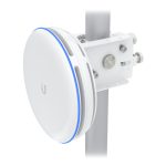 Puente wifi Ubiquiti XG con velocidad de 6000 Mbps en color blanco. SKU UBB-XG
