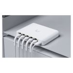 Imagen del switch Ubiquiti UniFi Flex Mini 2.5G, gestionado, con Ethernet 100/1000/2500 y energía sobre Ethernet, modelo USW-FLEX-2.5G-5 en color blanco.