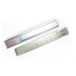 Imagen de los rieles deslizantes Vertiv Liebert RMKIT18-32 en color plata, diseñado para centros de datos. SKU: RMKIT18-32