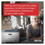 Vista frontal de la impresora Xerox B230 A4, cuenta con impresión a doble cara, 34 páginas por minuto, compatible con PCL5e/6, y capacidad de 2 bandejas para un total de 251 hojas. SKU: B230V_DNI.