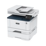 Impresora multifunción inalámbrica Xerox B315, capaz de imprimir 40 páginas por minuto, con capacidad de doble cara, funciones de copia, impresión, escaneo y fax, soporta PS3 y PCL5e/6, incluye 2 bandejas con capacidad para 350 hojas. SKU: B315V_DNI.