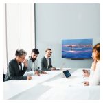 Yealink ZVC400 con CTP18, un sistema de videoconferencia en grupo con cámara de 20 MP y conexión Ethernet. SKU: ZVC400-C2-000