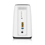 Zyxel FWA510 router inalámbrico con capacidades Multi-Gigabit Ethernet, tribanda en frecuencias de 2.4 GHz, 5 GHz, 5 GHz y tecnología 5G. SKU FWA-510-EU0102F. Colores negro y blanco.